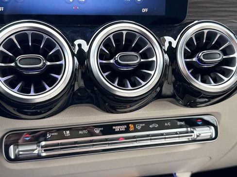 New 2026 Mercedes-Benz GLB 250 4MATIC image 20