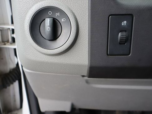 Used 2014 Ford E-450 and Econoline 450 Super Duty w/ Power Windows & Locks Group RWD image 27