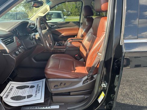 Used 2015 Chevrolet Suburban LTZ image 10