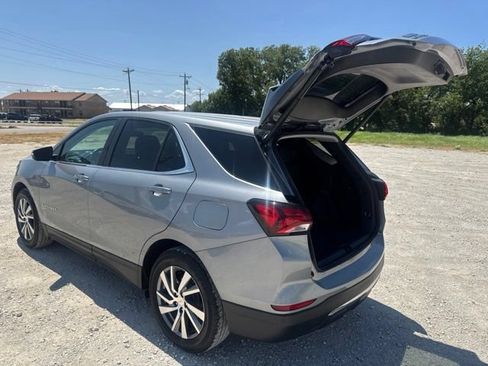 Used 2024 Chevrolet Equinox LT FWD image 4