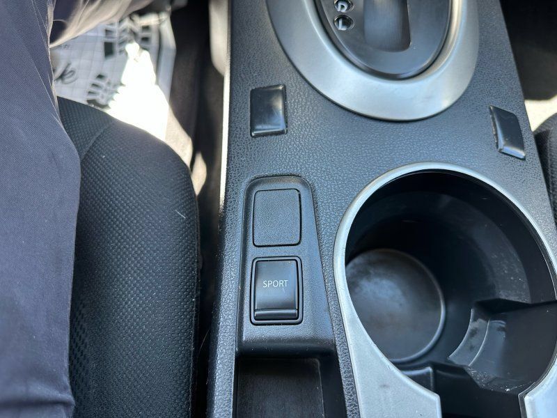 Used 2013 Nissan Rogue S AWD/4WD image 21