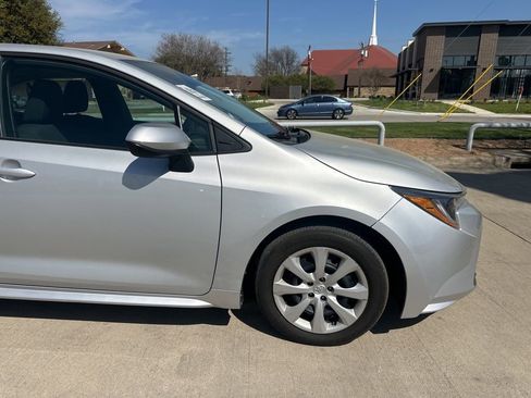 Used 2024 Toyota Corolla LE image 7
