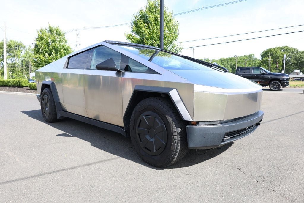 Used 2024 Tesla Cybertruck Cyberbeast AWD/4WD image 7