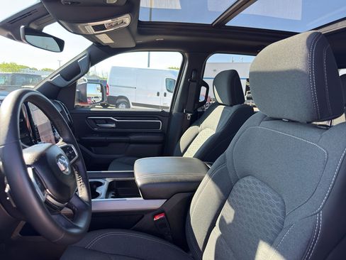 Used 2025 RAM 1500 Big Horn AWD/4WD image 27