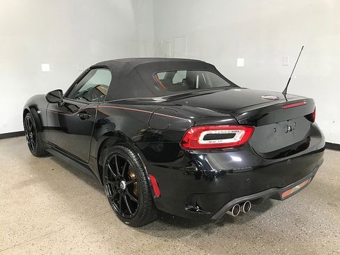 Used 2017 FIAT 124 Spider Abarth image 10