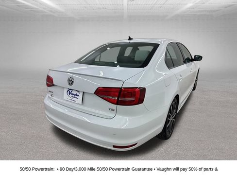 Used 2015 Volkswagen Jetta Sport FWD image 12