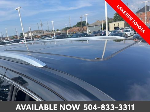 Used 2022 GMC Yukon XL Denali RWD image 9