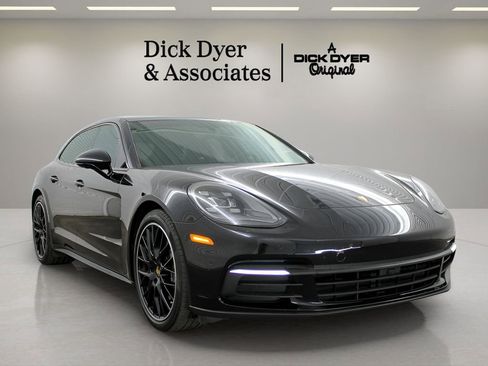 Used 2020 Porsche Panamera 4 AWD/4WD image 1