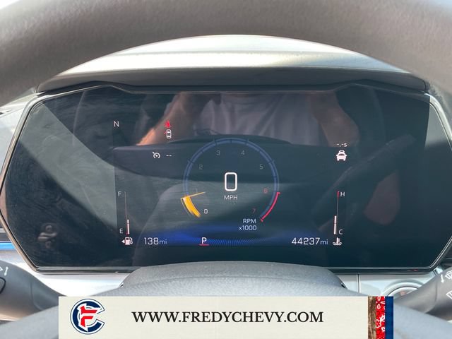 Used 2025 Chevrolet Trax LT FWD image 17