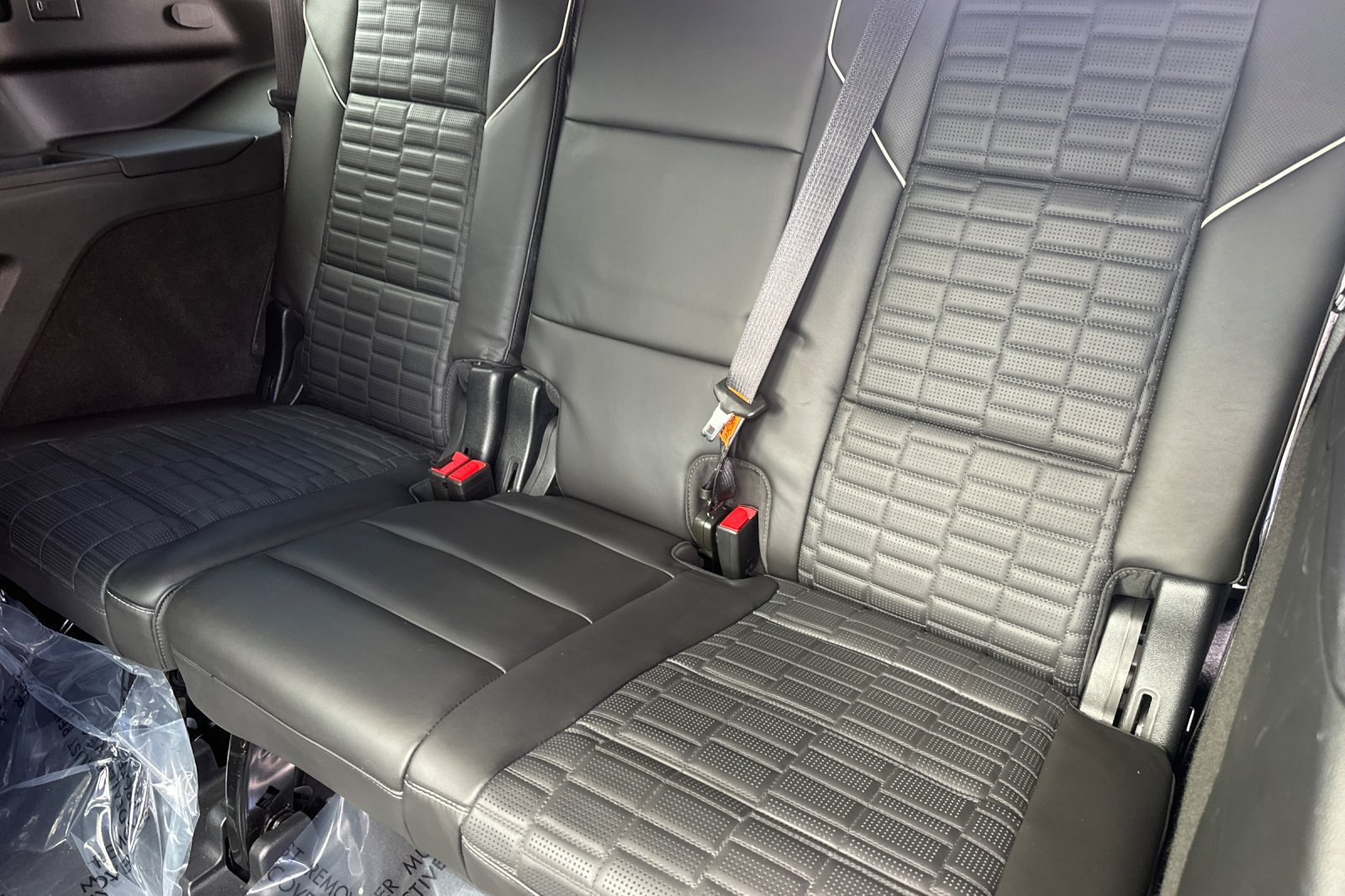 Used 2023 Cadillac Escalade Sport Platinum w/ LPO, ONYX Package AWD/4WD image 15