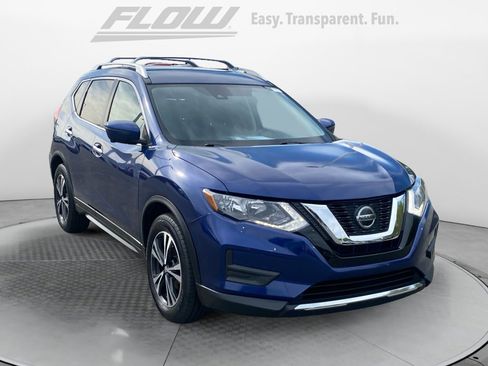 Used 2020 Nissan Rogue SV w/ Premium Package FWD image 1