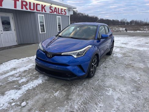 Used 2019 Toyota C-HR Limited image 3