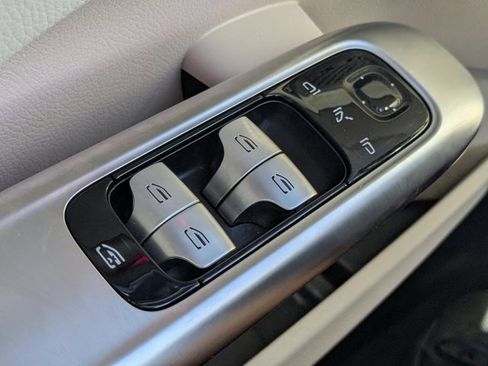 Used 2022 Mercedes-Benz C 300 Sedan image 26