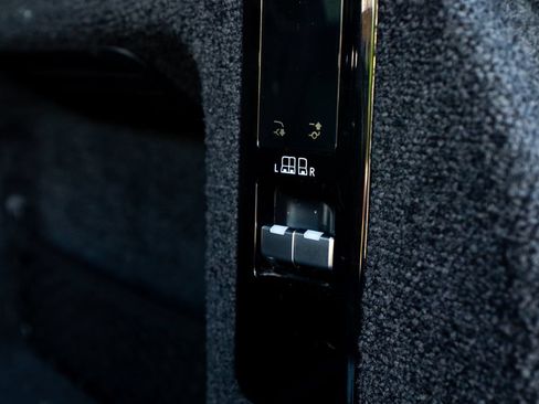 Used 2023 Land Rover Range Rover SE AWD/4WD image 43