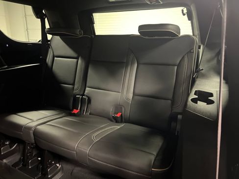Certified 2022 Chevrolet Tahoe Premier AWD/4WD image 15