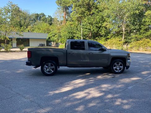 Used 2017 Chevrolet Silverado 1500 LT w/ All Star Edition RWD image 4
