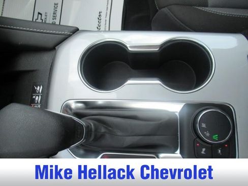 Used 2025 Chevrolet Blazer LT w/ Convenience Package FWD image 29