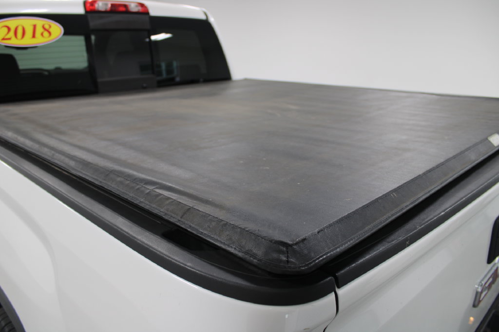Used 2018 GMC Sierra 1500 SLT AWD/4WD image 19