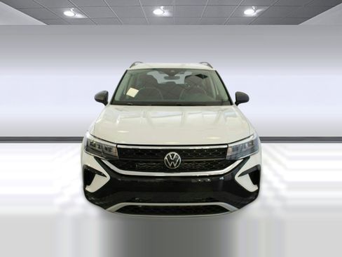 Used 2024 Volkswagen Taos S image 6
