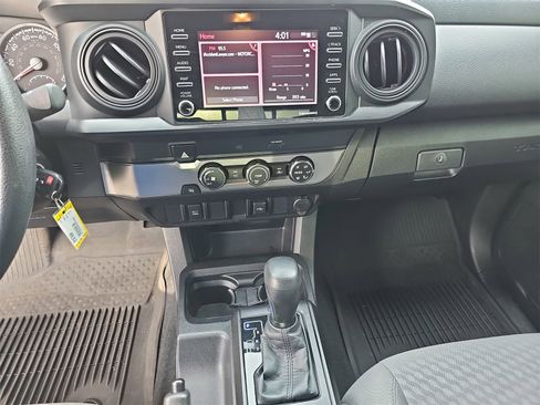 Used 2022 Toyota Tacoma SR image 21