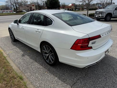 Used 2017 Volvo S90 T6 Momentum w/ Vision Package image 6