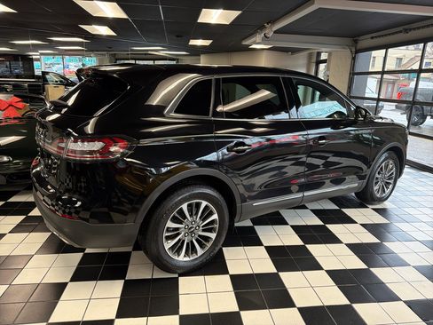 Used 2020 Lincoln Nautilus Reserve image 4