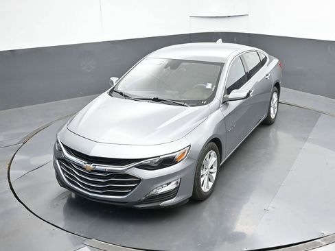 Used 2024 Chevrolet Malibu LT image 42