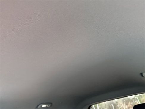 Used 2021 Chevrolet Blazer LT image 23