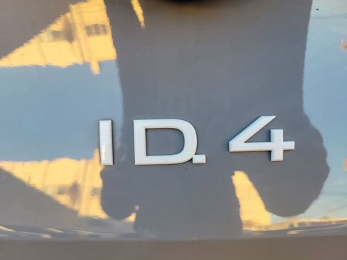 Used 2021 Volkswagen ID.4 Pro image 8