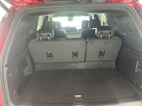 Used 2026 Chevrolet Traverse High Country w/ LPO, Floor Liner Package FWD image 11