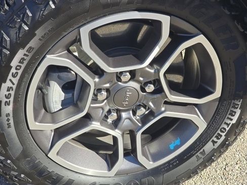 Used 2022 Jeep Grand Cherokee Trailhawk image 32