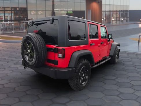 Used 2018 Jeep Wrangler Unlimited Sport S AWD/4WD image 4
