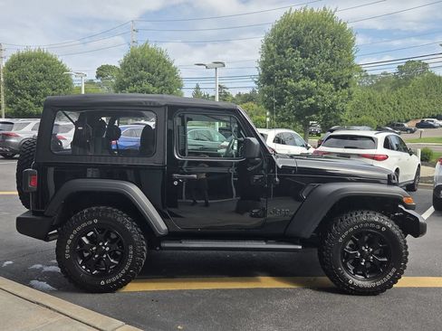 Used 2021 Jeep Wrangler Sport AWD/4WD image 6