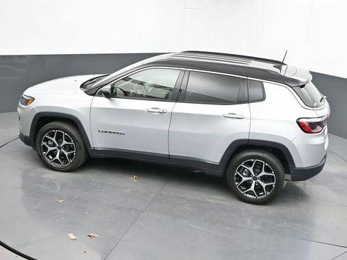 Used 2025 Jeep Compass Limited AWD/4WD image 42