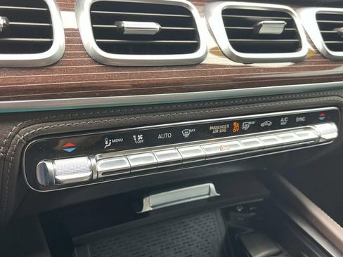 Used 2022 Mercedes-Benz GLS 450 4MATIC image 38