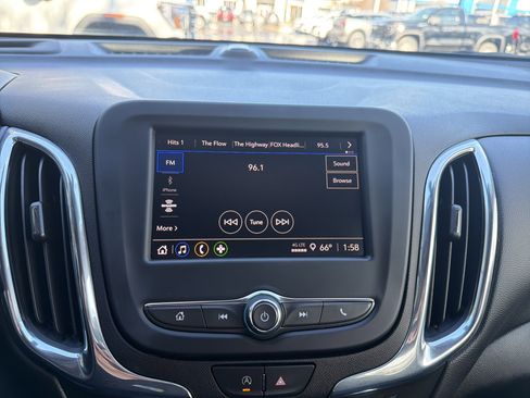 Used 2023 Chevrolet Equinox LT image 23