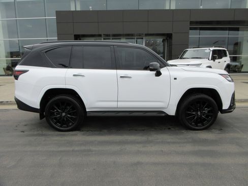 Used 2023 Lexus LX 600 F Sport w/ Accessory Package (Z1) image 12