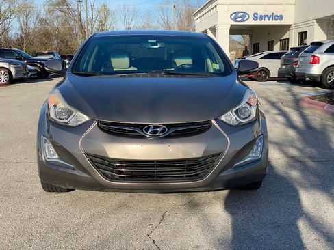 Used 2014 Hyundai Elantra Limited w/ Option Group 03 image 2