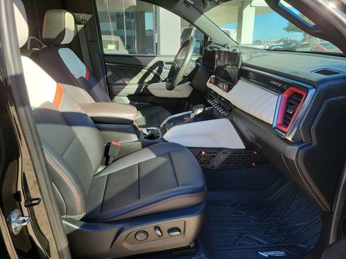 Certified 2023 GMC Canyon AT4X image 28