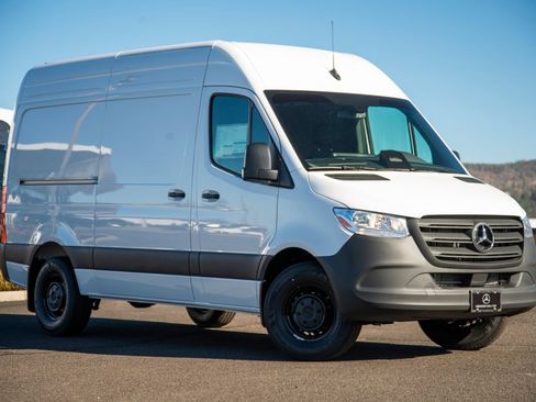 New 2026 Mercedes-Benz Sprinter 2500 image 3