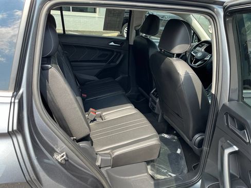 Used 2023 Volkswagen Tiguan SE FWD image 48