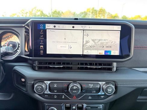 New 2026 Jeep Wrangler Unlimited Rubicon AWD/4WD image 18