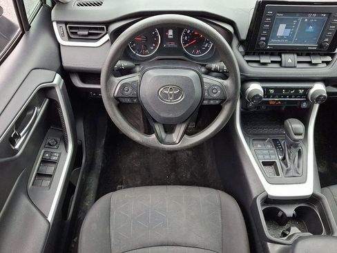 Used 2021 Toyota RAV4 XLE image 11