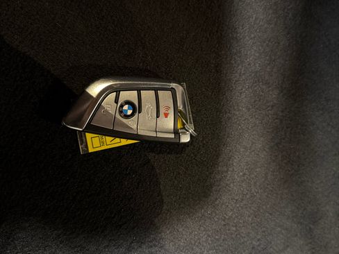 Used 2023 BMW M5 image 18