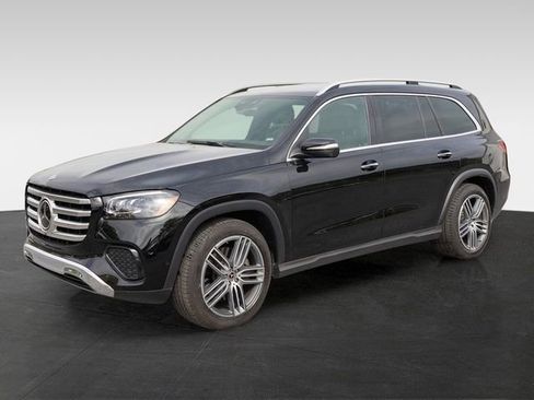 Certified 2025 Mercedes-Benz GLS 450 4MATIC image 4