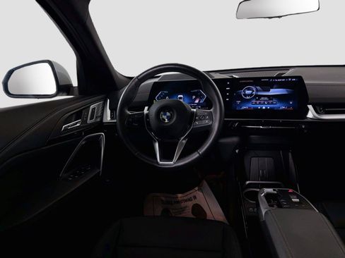 Used 2025 BMW X2 xDrive28i w/ Technology Package AWD/4WD image 22