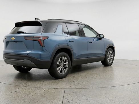 Used 2025 Chevrolet Equinox LT image 9