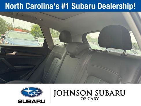 Used 2022 Audi Q5 2.0T Premium w/ Convenience Package AWD/4WD image 19