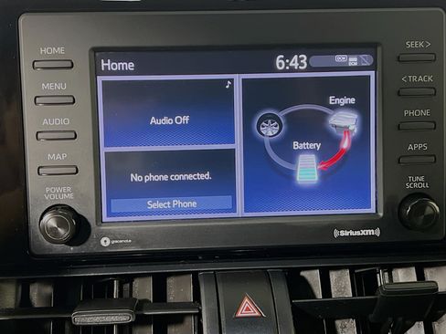 Used 2021 Toyota RAV4 XLE AWD/4WD image 27