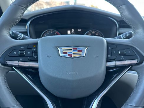 Certified 2025 Cadillac XT6 Premium Luxury image 37